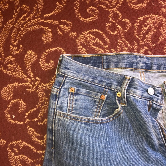 COPY - Blue Straight Leg Jeans with Faded Look Levi’s 33 /32 516’s gently worn - Picture 5 of 9